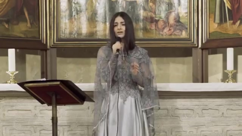 Сирийская христианка; sarah ego поет (abun d'beschmayo)