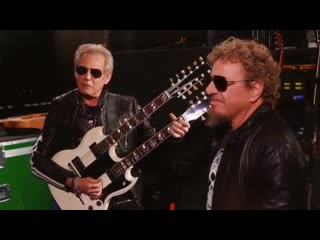 Don felder and sammy hagar playing