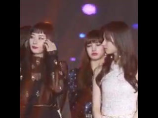 180110 blackpink closing cut (lisa focused) @ golden disc awards