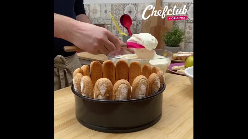 Charlotte aux poires spéculoos ! quelle bonne poire cette charlotte