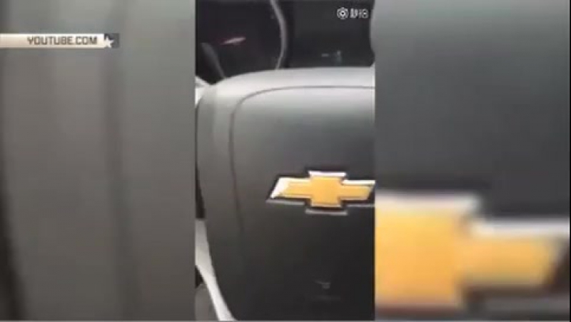 Полном porn video – Танк протаранил автомобиль на полном ходу