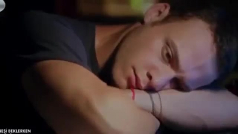 Güneşi beklerken kabullenmek mi lazım (zeynep kerem)