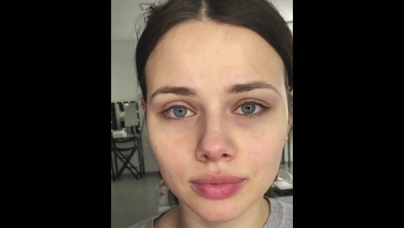 Девушка красавица и без макияжа