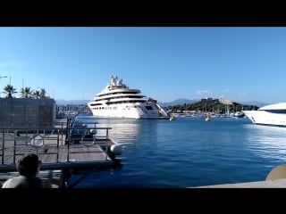 Lürssen dilbar docking in antibes