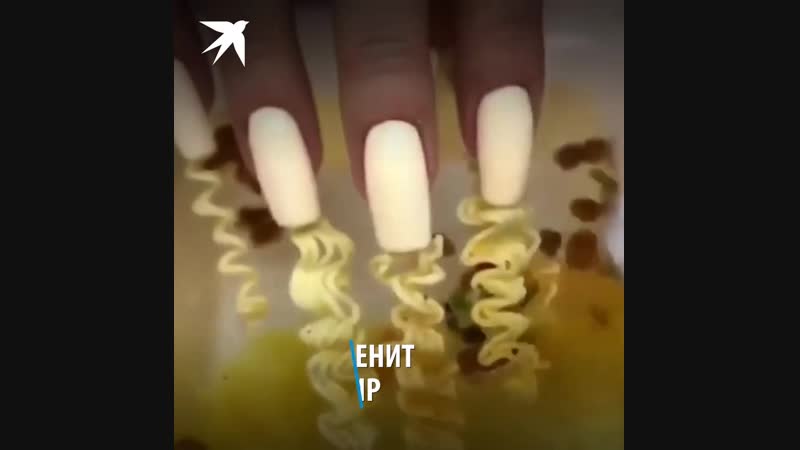 Кальян на ногтях