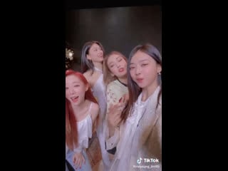 I o i reunion tik tok (cr nayoung lim95)