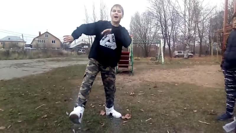 Трэп porn video – Young gucci супримэ паласе трэп пиздюки