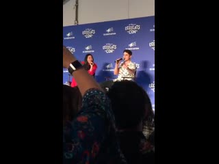 Video darren criss awkwafina at eeeeeatscon via aaliyah the foodie newbies ig livestream