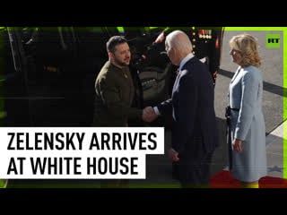 Zelensky arrives at white house