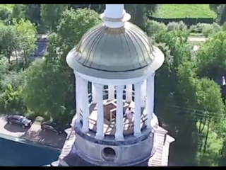 Секс на колокольне