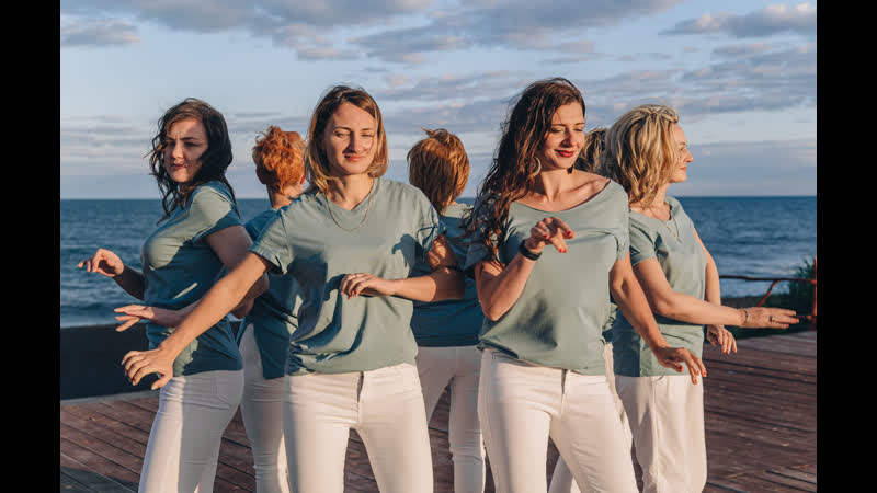 Bachata lady | pacific ocean | kamchatka