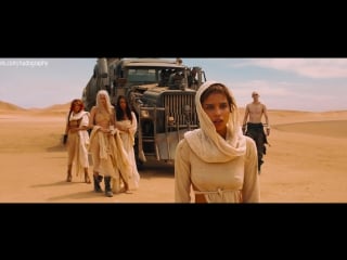 Соски зои кравиц (zoë kravitz) в фильме "безумный макс дорога ярости" (mad max fury road, 2015)1080p