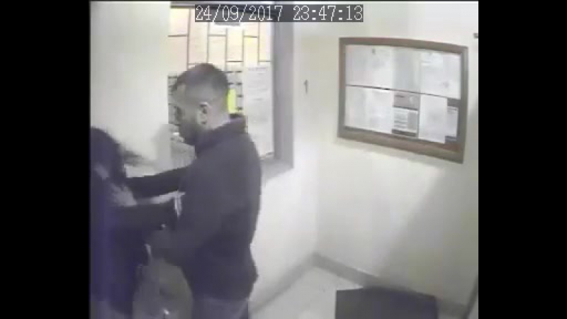 Лицо каазской национальности пытается молодые москвичку