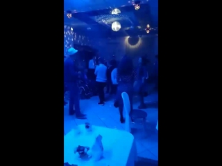 Ретро вечеринка с молодыми инвалидами