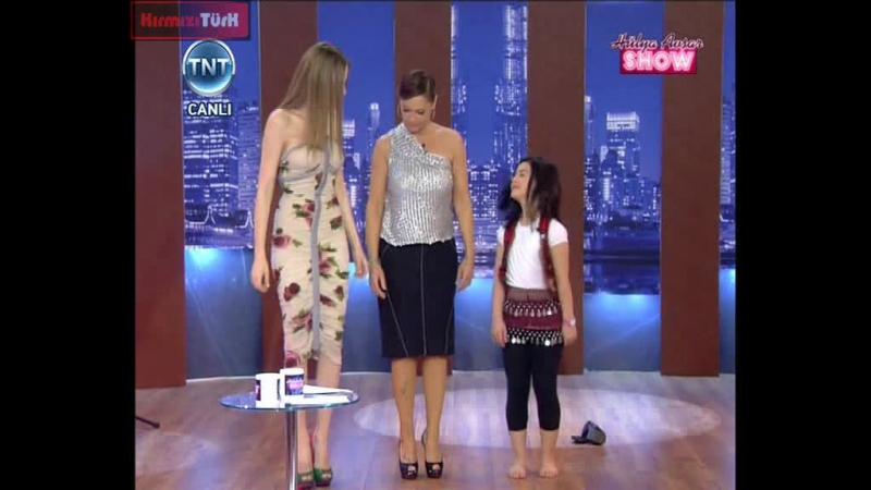 Hülya avşar show serenay sarikaya, keremcem and helin avşar part 2