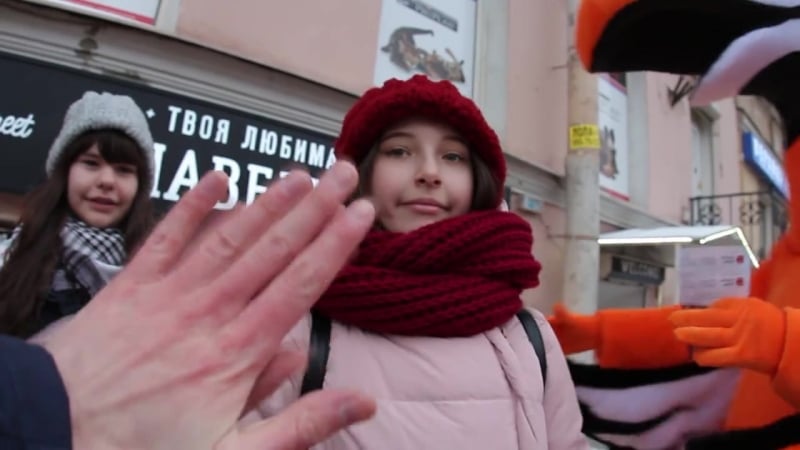 Дарим пиццу в пробке северной столицы