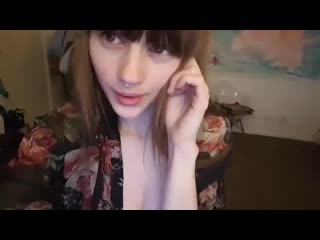 Попки голые сиски сиськи