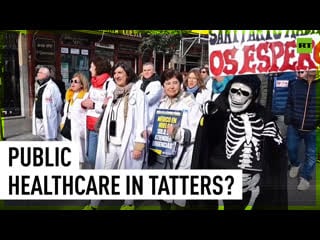Protesters rally for better public healthcare in madrid