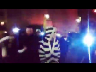January 28 fan taken video of justin leaving the wiltern theater in los angeles, ca