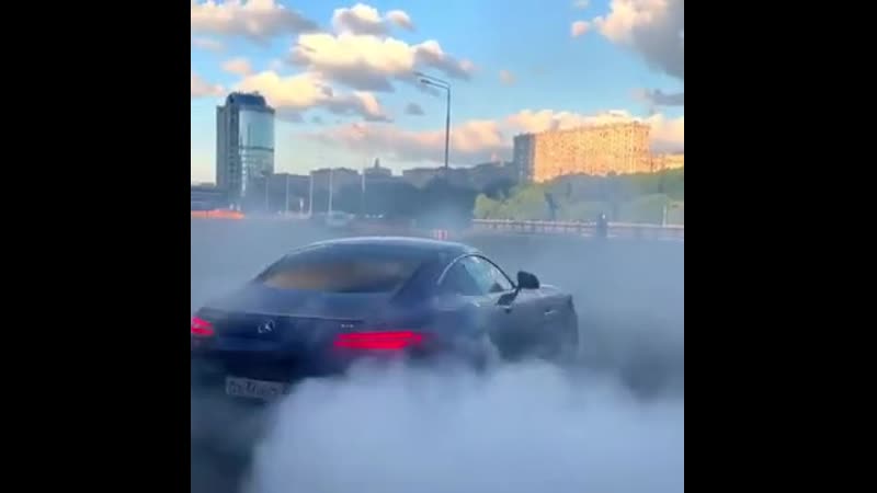 Понт от юры