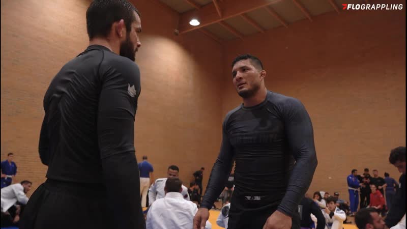 Lucas the hulk barbosa shows 12 takedowns in 5 minutes #bjf rolling