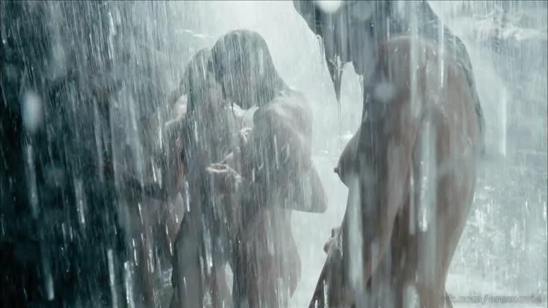 Асмус, кузнецова, лебедева, малахова и микульчина под водопадом сцена из фильма "а зори здесь тихие " (2015)