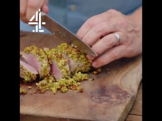 Jamie oliver rack of lamb with a pistachio crust