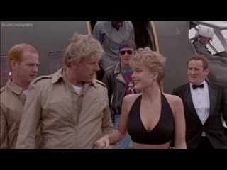 Эрика элениак (erika eleniak) голая в фильме захват (в осаде, under siege, 1992,