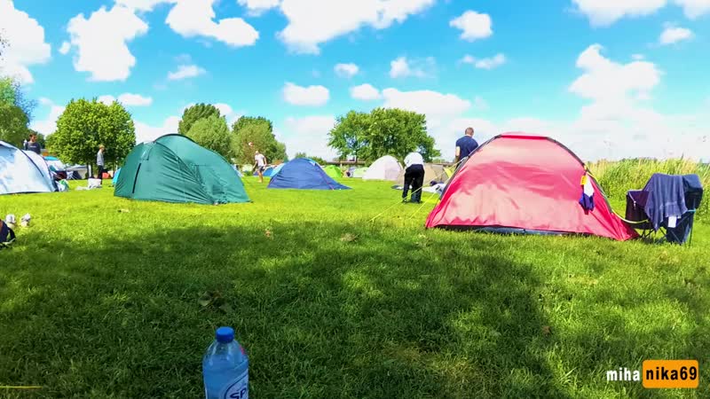 Рискованный секс в многолюдном кемпинге амстердама