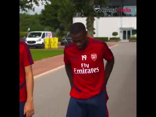 So with pepe, its the first day with us today @unaiemery heading out with @aubameyang7 and @matteoguendouzi shaking han