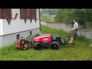 Pth hymog im steilhangpflege einsatz mit stachelrädern