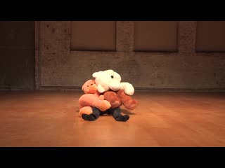 Mathis kleinschnittger – "grrr im dancing" universe of a dancing bear