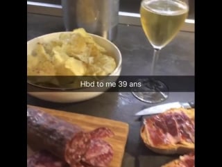 Hbd to me 39 years old today #yummy #followme #fol париж