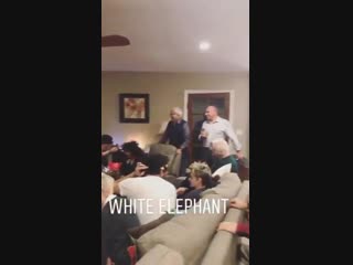 By cj brother on insta kristenstewart spending christmas with cj family and her father is there to