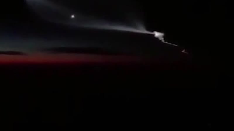 Ядерная ракета пролетела рядом с пассажирским самолётом