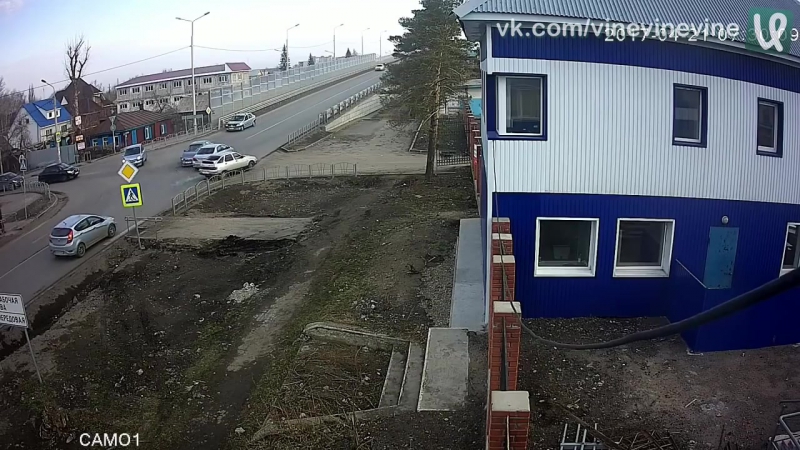 Эти молодые просто обожают, когда происходят дтп