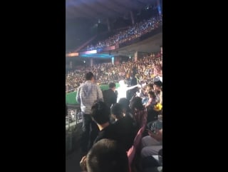 [fancam] 170827 дара на концерте тэяна 'white night' в сеуле