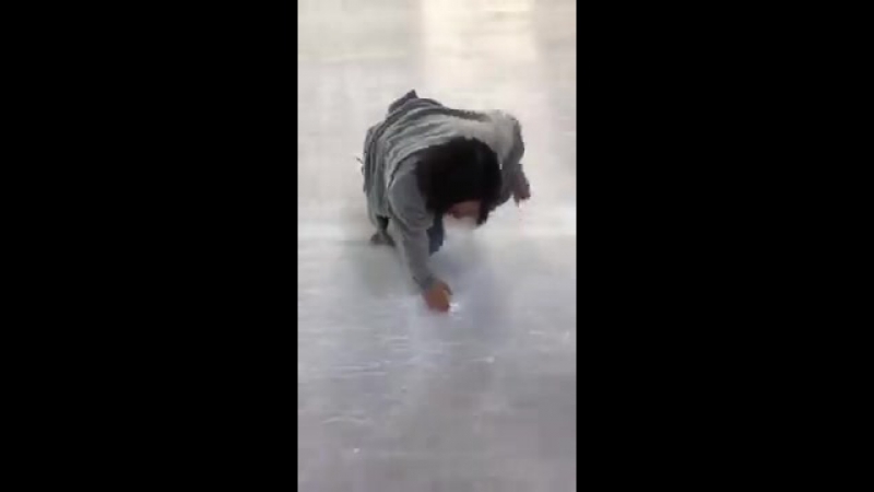 Феерическое катание японки на коньках