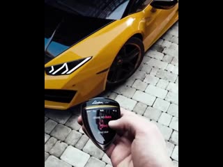 Lamborghini huracan de luxe опция смены камуфляжа)