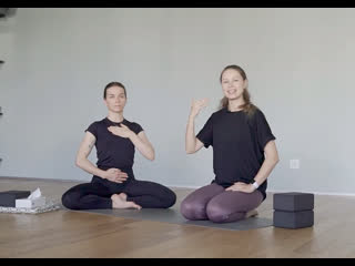 Видео от jivamukti yoga material moscow