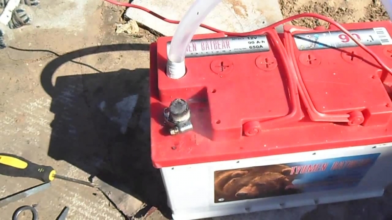 V2 восстановление клеммы акб, пайка угольным стержнем из батарейки