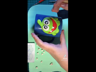 Om nom (ам ням)♥️