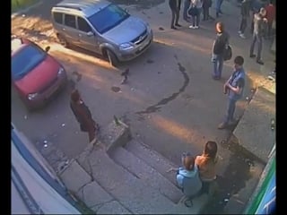 Джип протаранил толпу людей