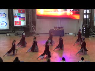 Две половины одного целого