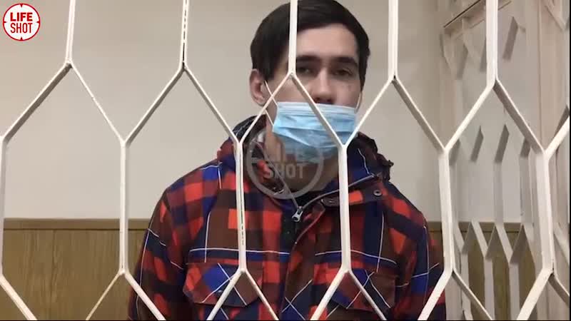 Интервью на суде блогера стаса решетникова (reeflay/панини), на стриме которого молодые девушка