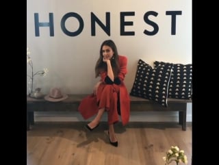 Hey 👋 chk out the @archdigest feature on @honest hq link in bio! thx @consortdesign for bringing cali vibes into our office 🌅🌵🛋