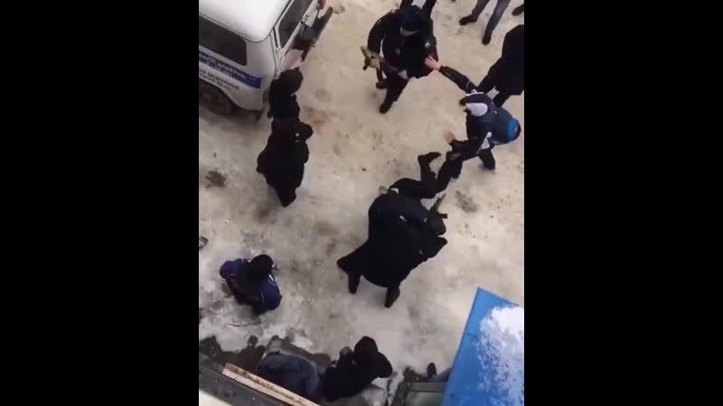 Драка с полицией
