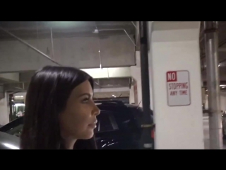 Exclusive pregnant kim kardashian satisfies pregnancy cravings after kanyes big bash