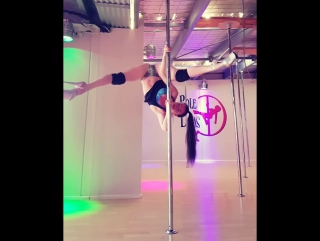 Exotic pole dance eliza hubber "крутка + партер"