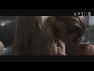 Amber heard in the informers (2009)2